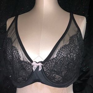 Victoria’s Secret Body by Victoria Unlined Bra
